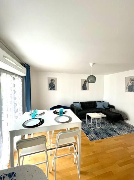 Superbe 3 Pieces Face Gare Tgv / Rer De Massy Apartment มัสซี ภายนอก รูปภาพ